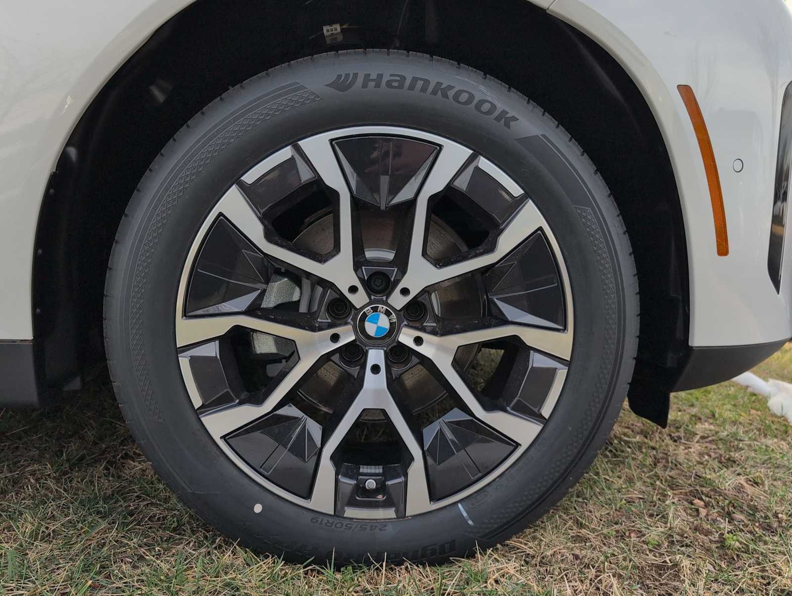 Thumbnail: 2026 BMW X3 - 14