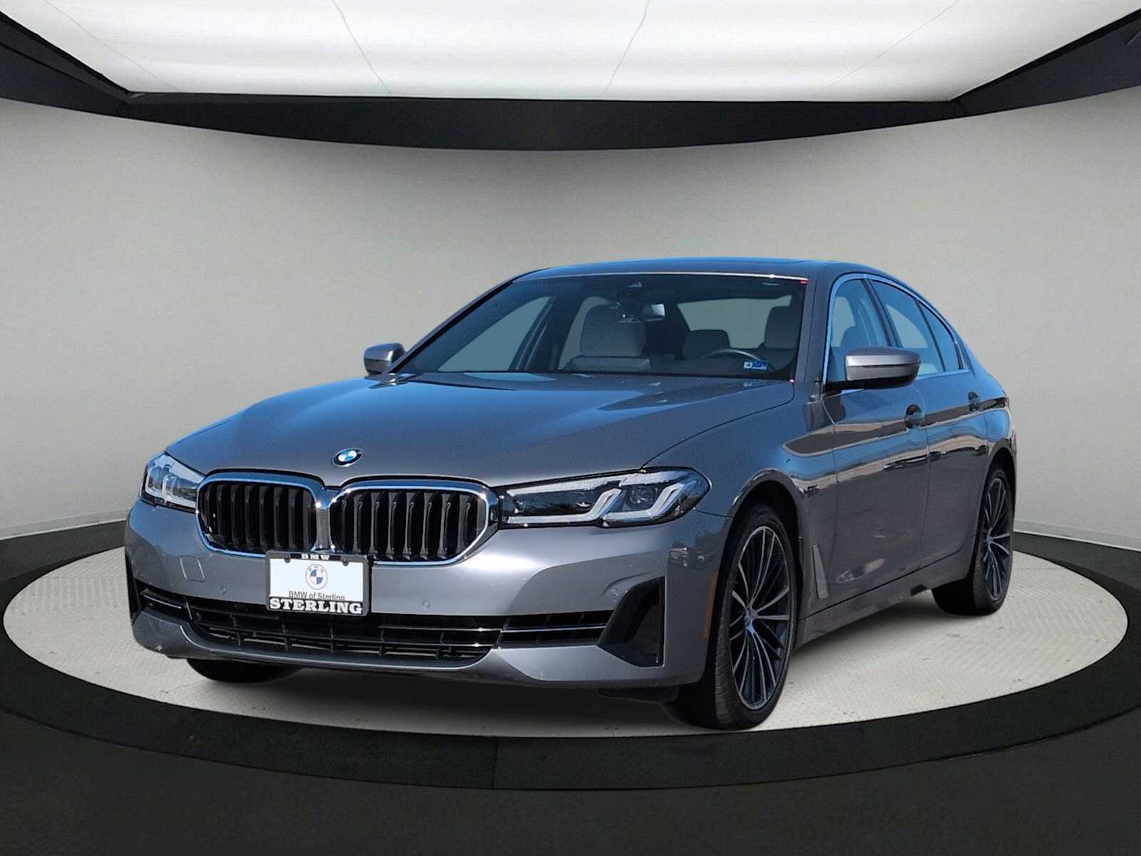 Thumbnail: 2023 BMW 5 Series - 4