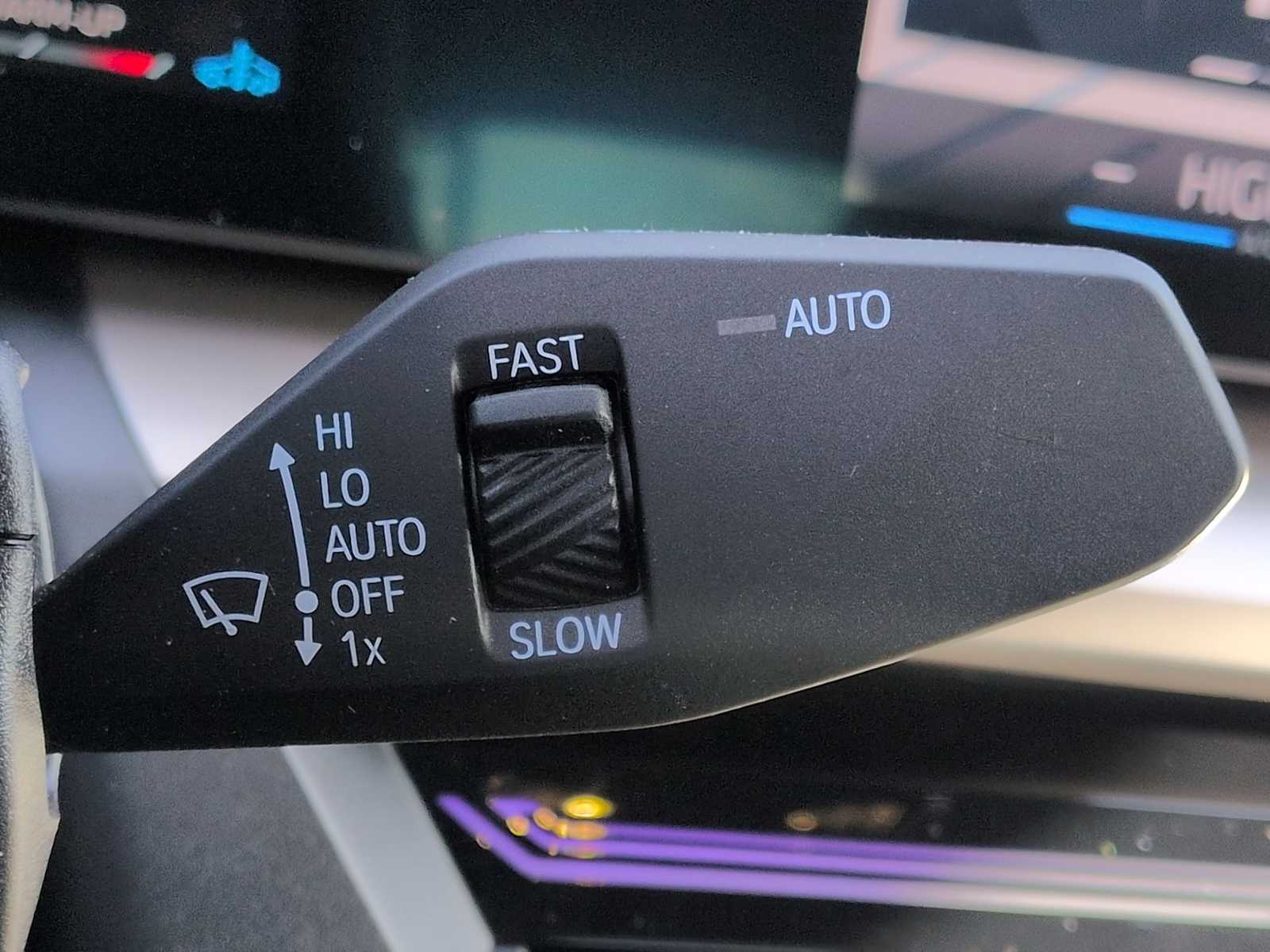 Thumbnail: 2025 BMW 5 Series - 28