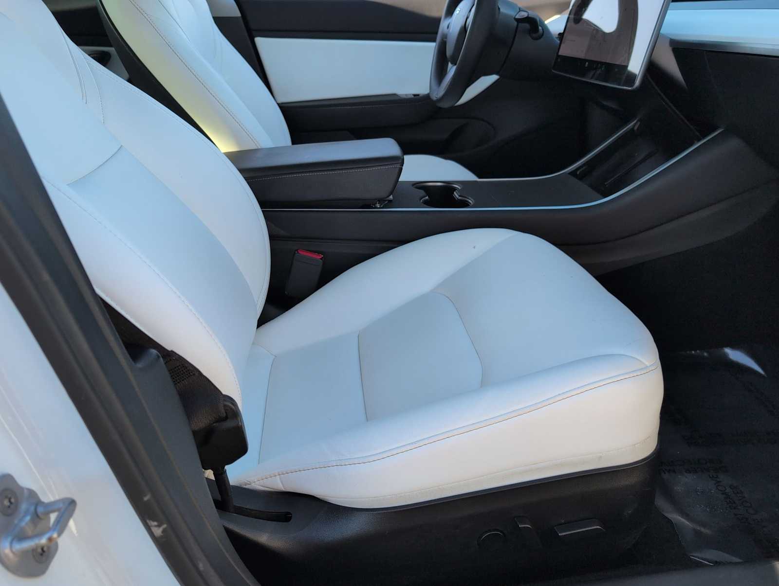 Thumbnail: 2019 Tesla Model 3 - 22