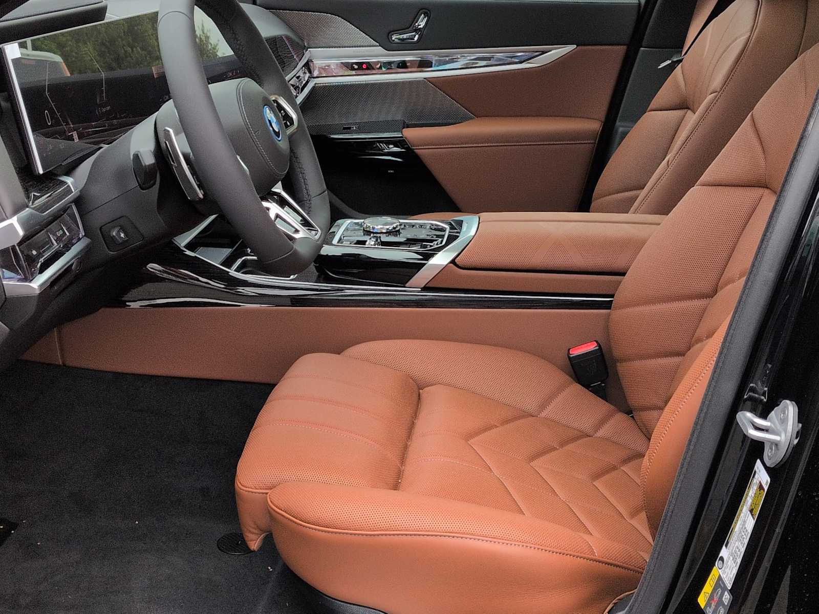Thumbnail: 2026 BMW 7 Series - 16