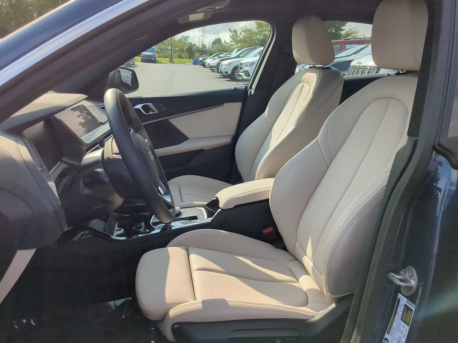 Thumbnail: 2024 BMW 2 Series - 17
