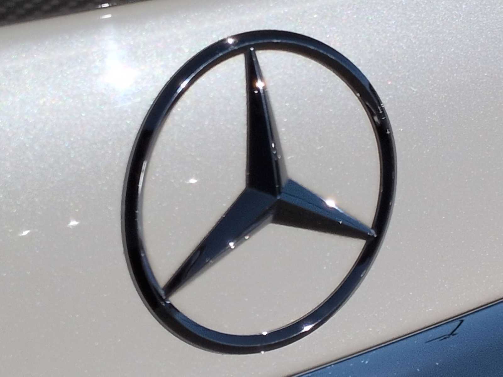 Thumbnail: 2022 Mercedes-Benz E-Class - 12