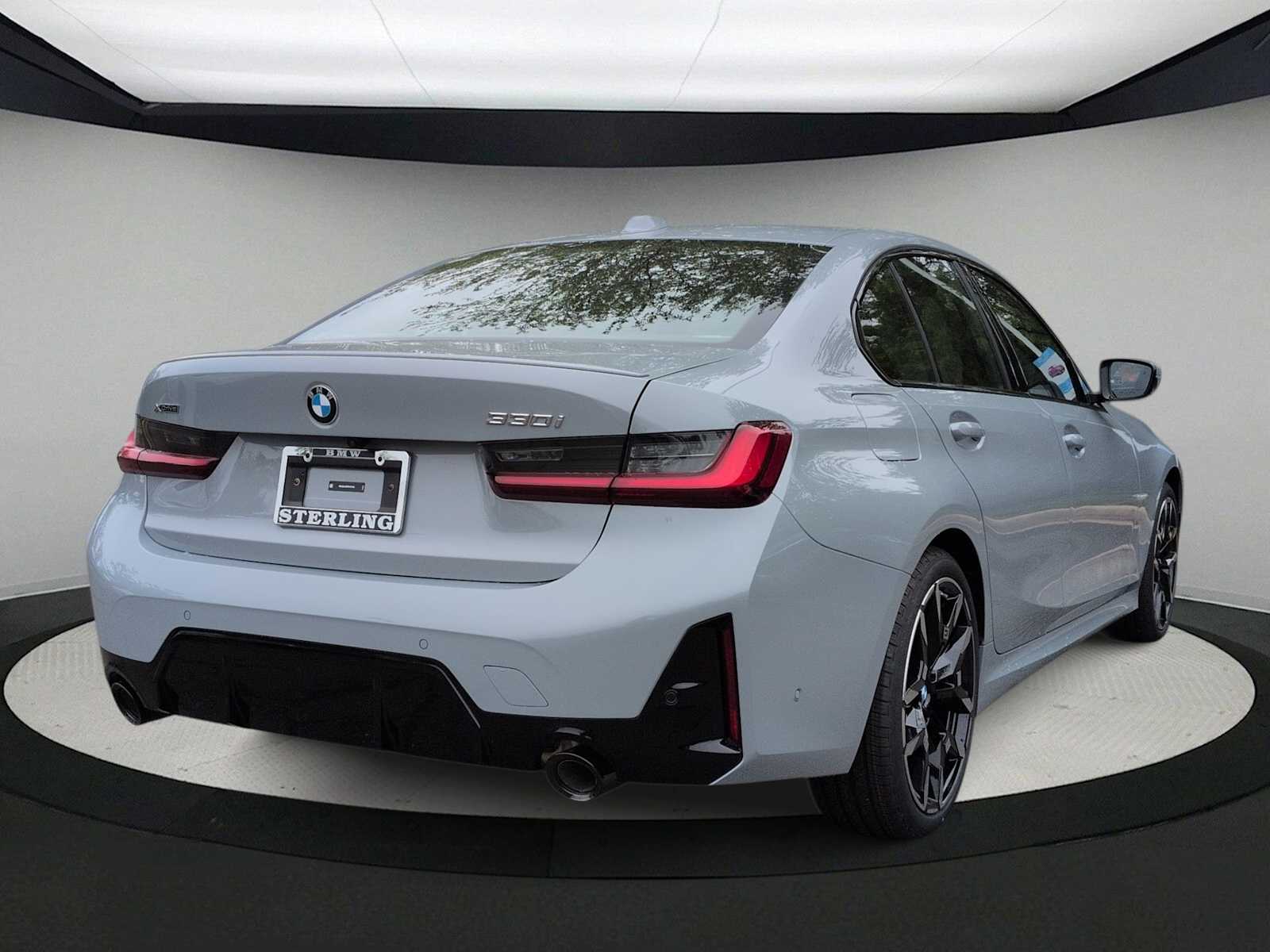 Thumbnail: 2026 BMW 3 Series - 8