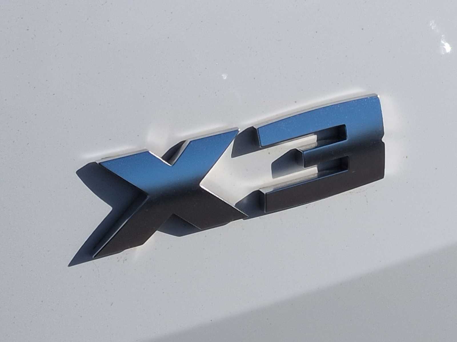 Thumbnail: 2025 BMW X3 - 13