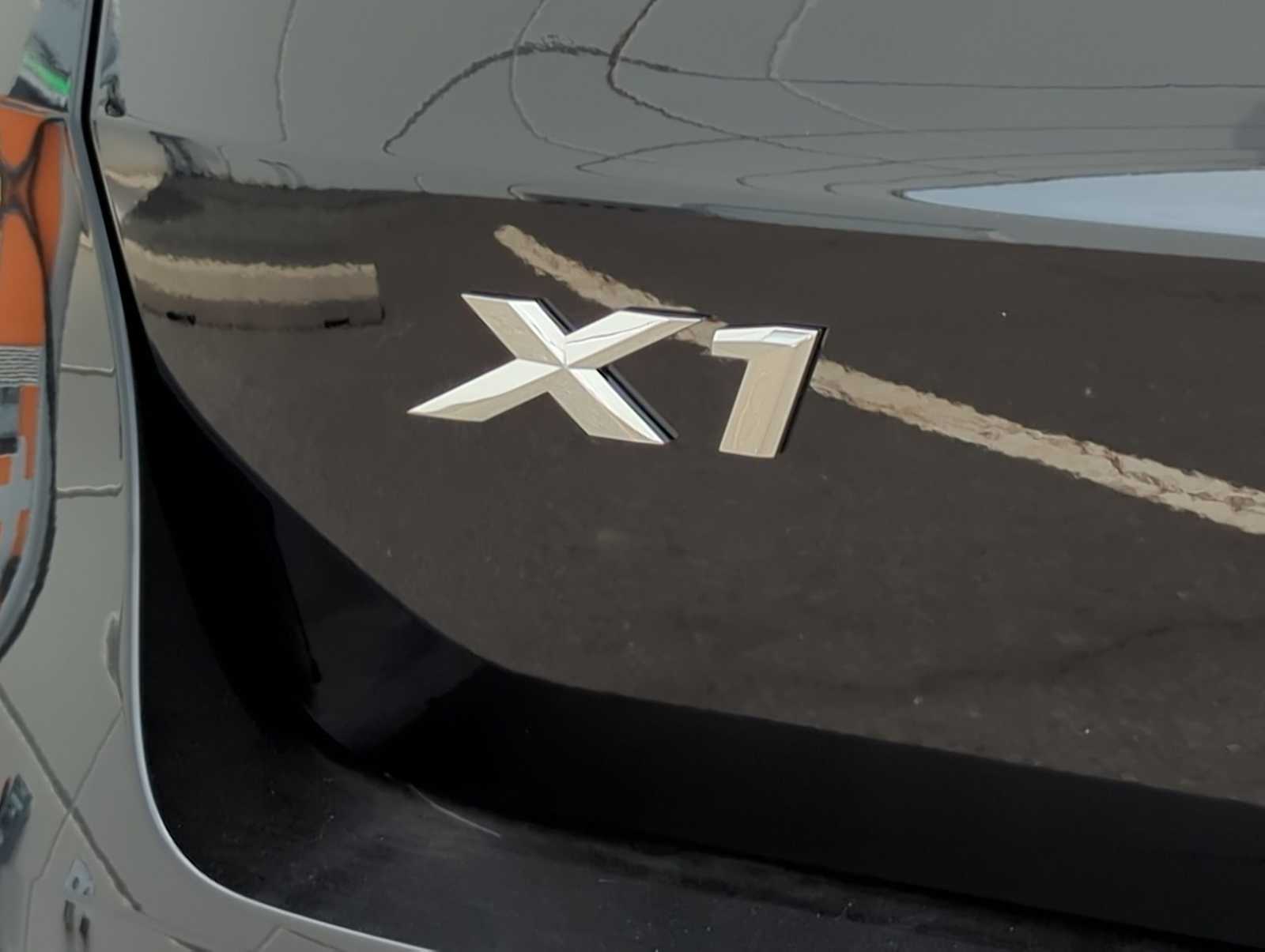 Thumbnail: 2025 BMW X1 - 12