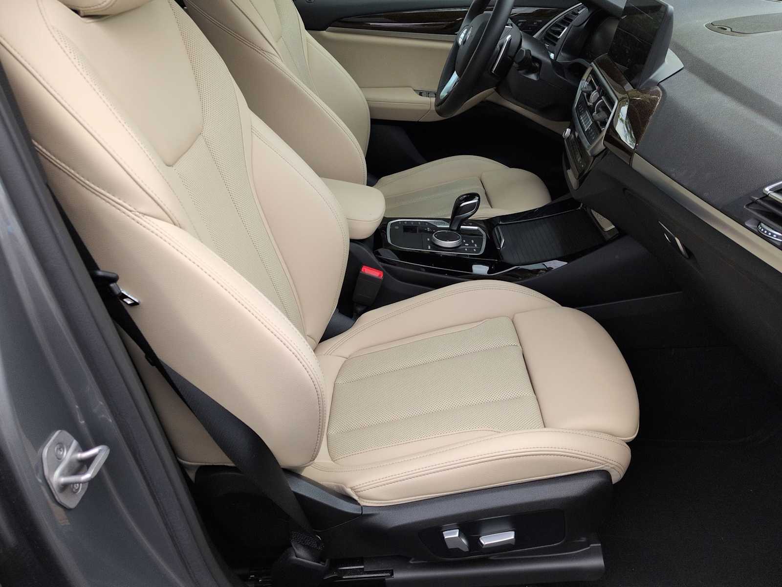 Thumbnail: 2023 BMW X3 - 24