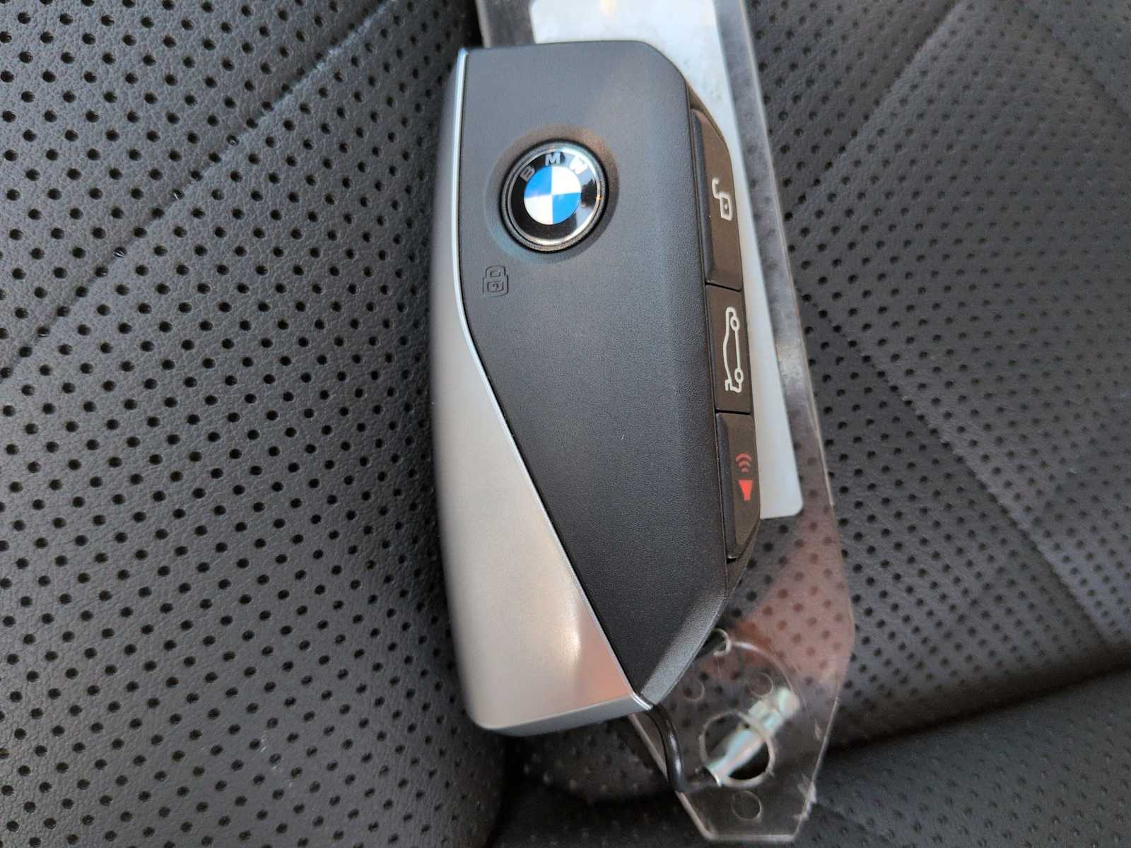 Thumbnail: 2026 BMW X5 - 38