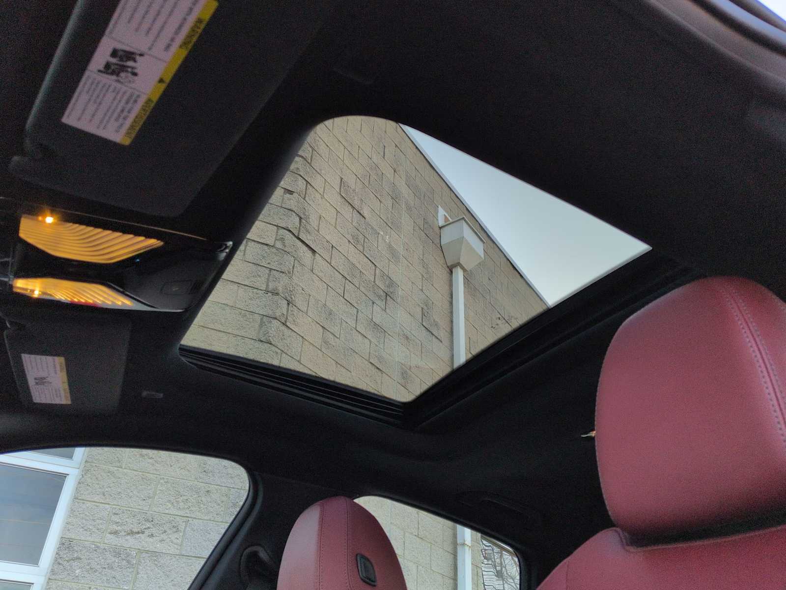 Thumbnail: 2023 BMW i4 - 20