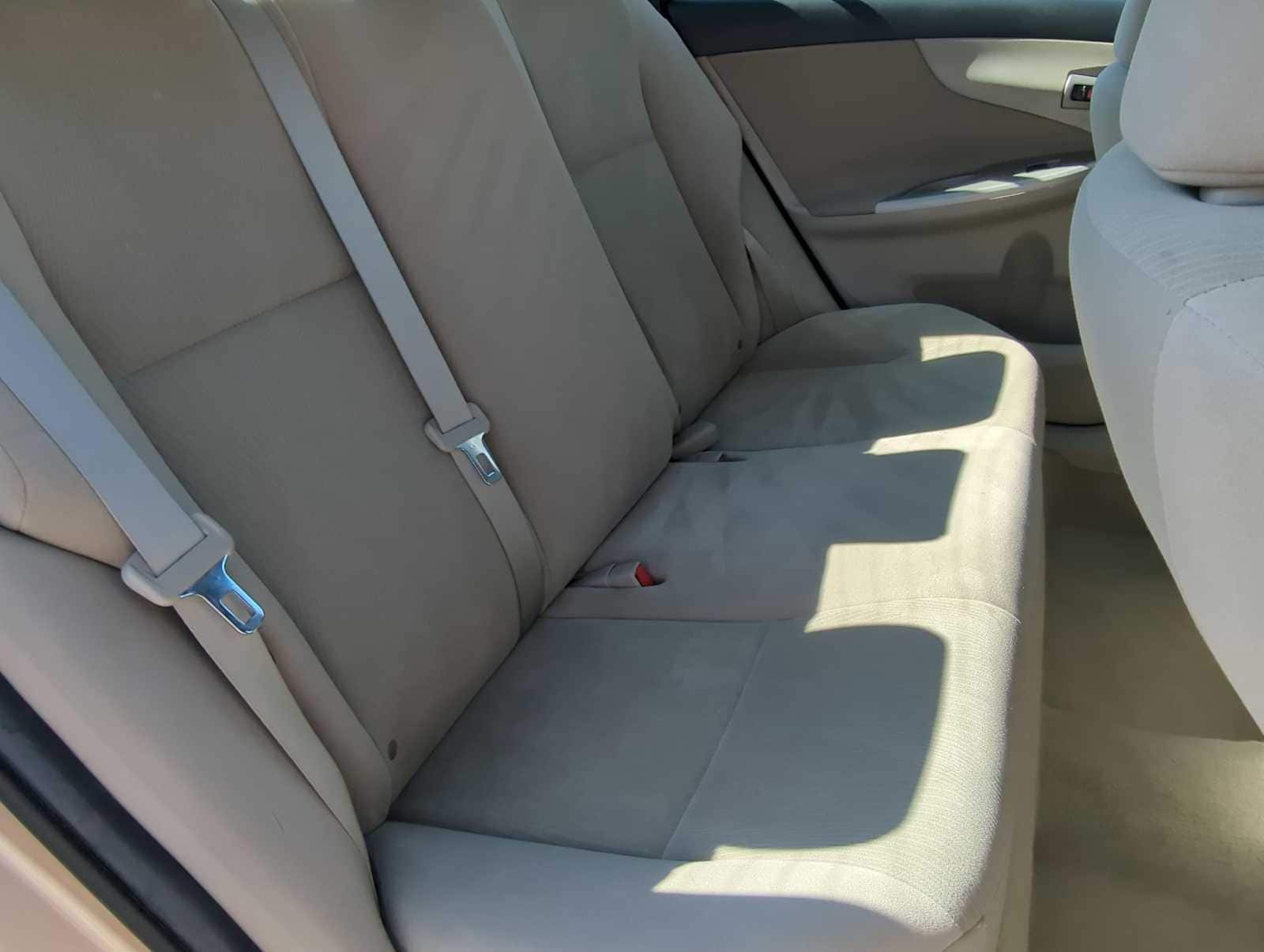 Thumbnail: 2011 Toyota Corolla - 20