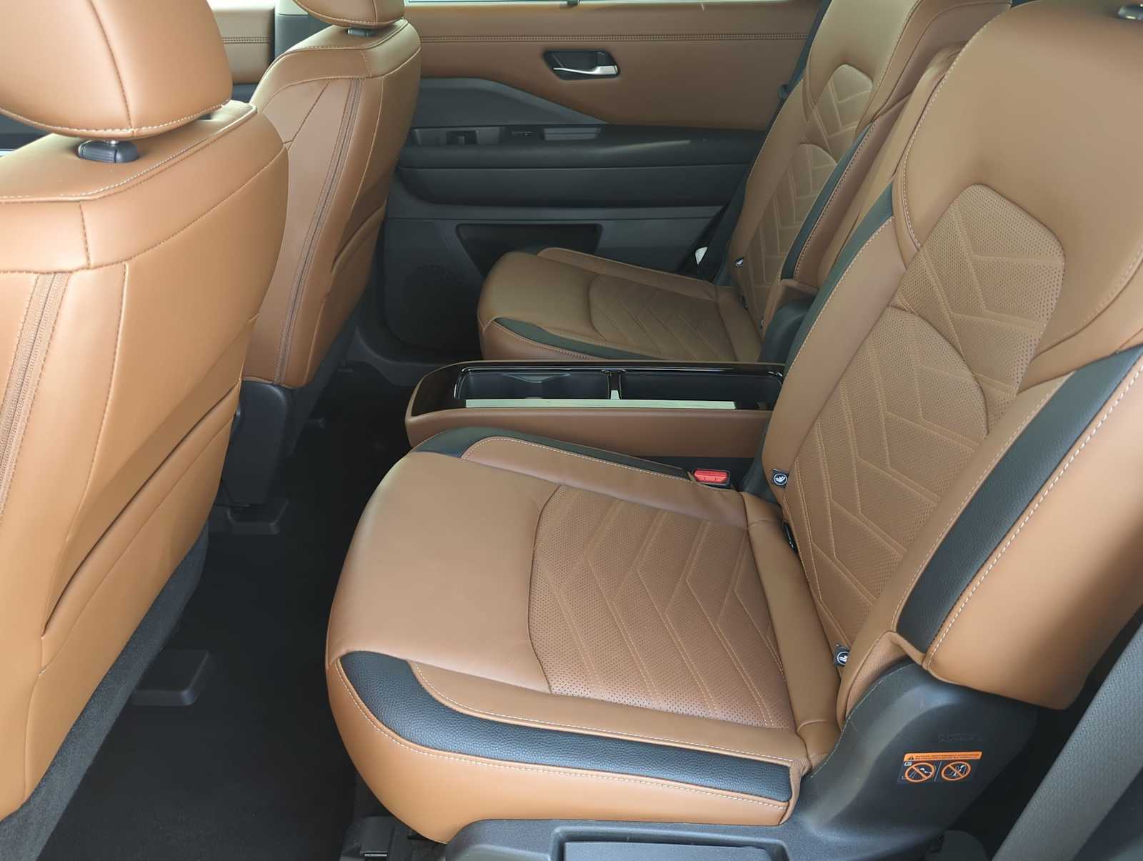 Thumbnail: 2023 Nissan Pathfinder - 21