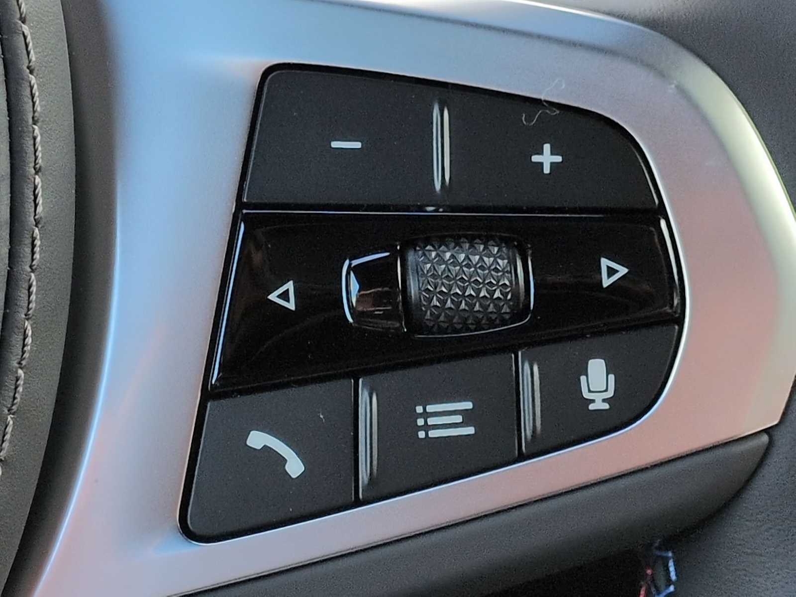 Thumbnail: 2026 BMW X5 - 27