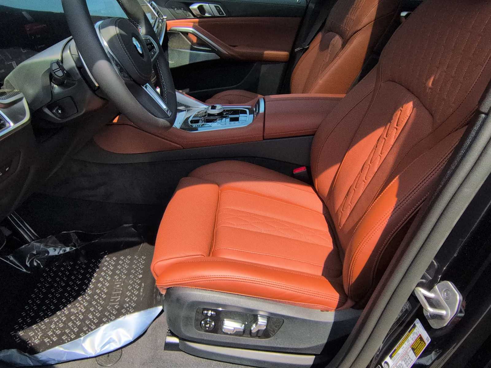 Thumbnail: 2027 BMW X6 - 17