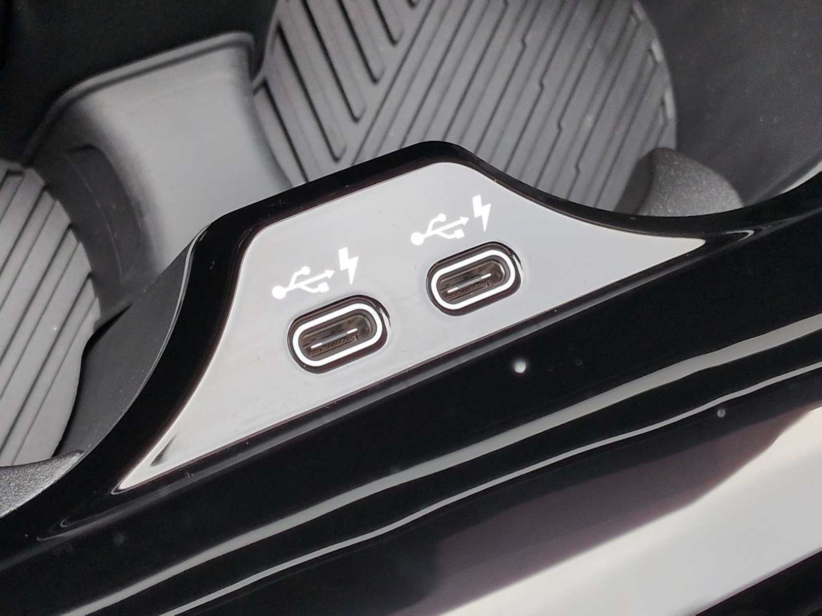 Thumbnail: 2025 BMW i5 - 32