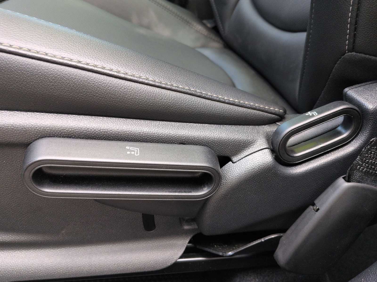 Thumbnail: 2020 MINI Cooper Countryman - 18