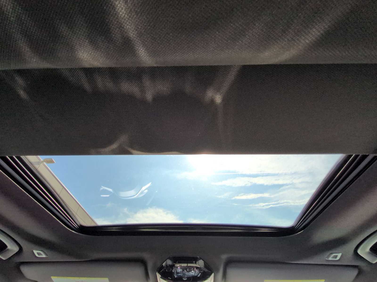 Thumbnail: 2026 BMW i5 - 23