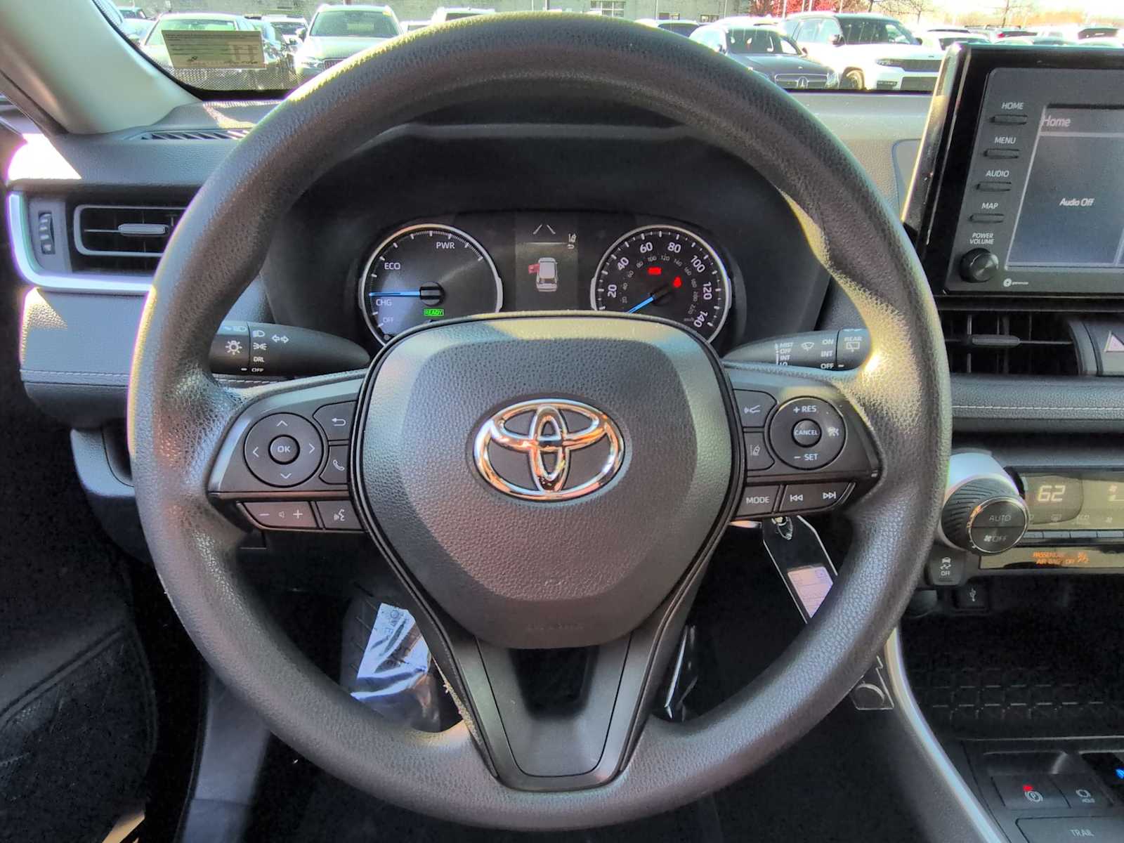 Thumbnail: 2021 Toyota RAV4 - 22