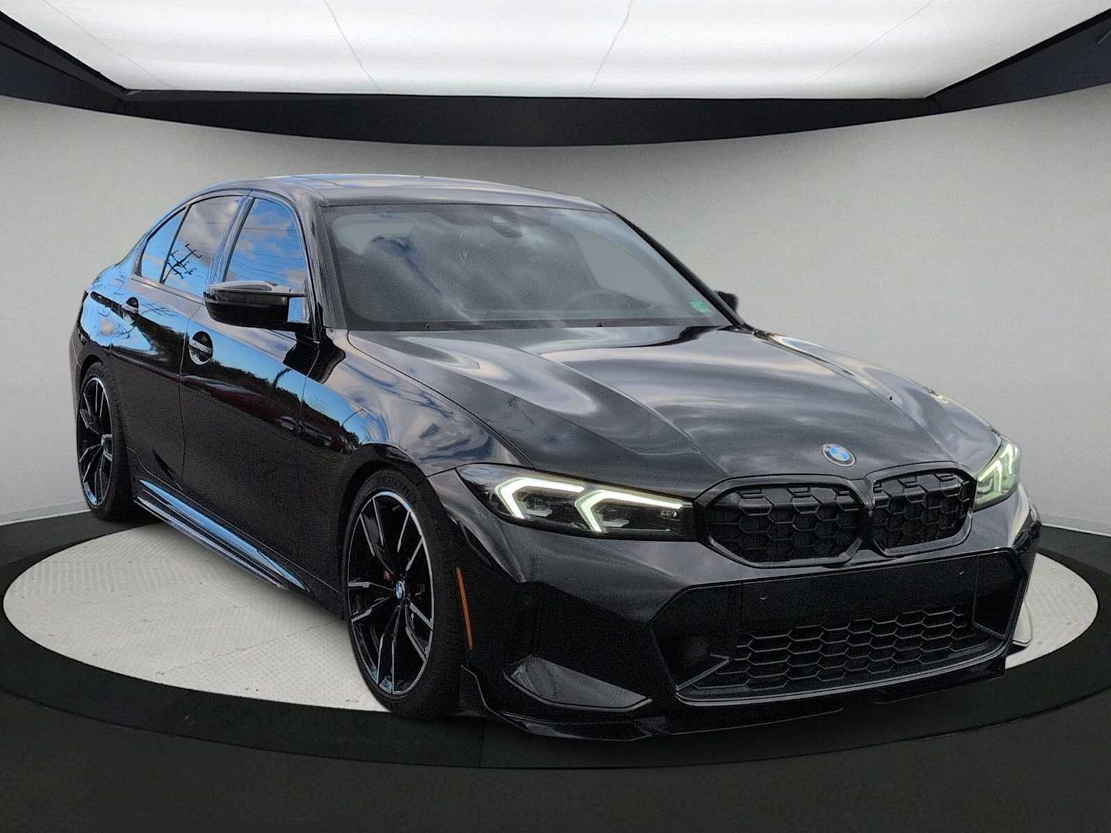Thumbnail: 2024 BMW 3 Series - 2