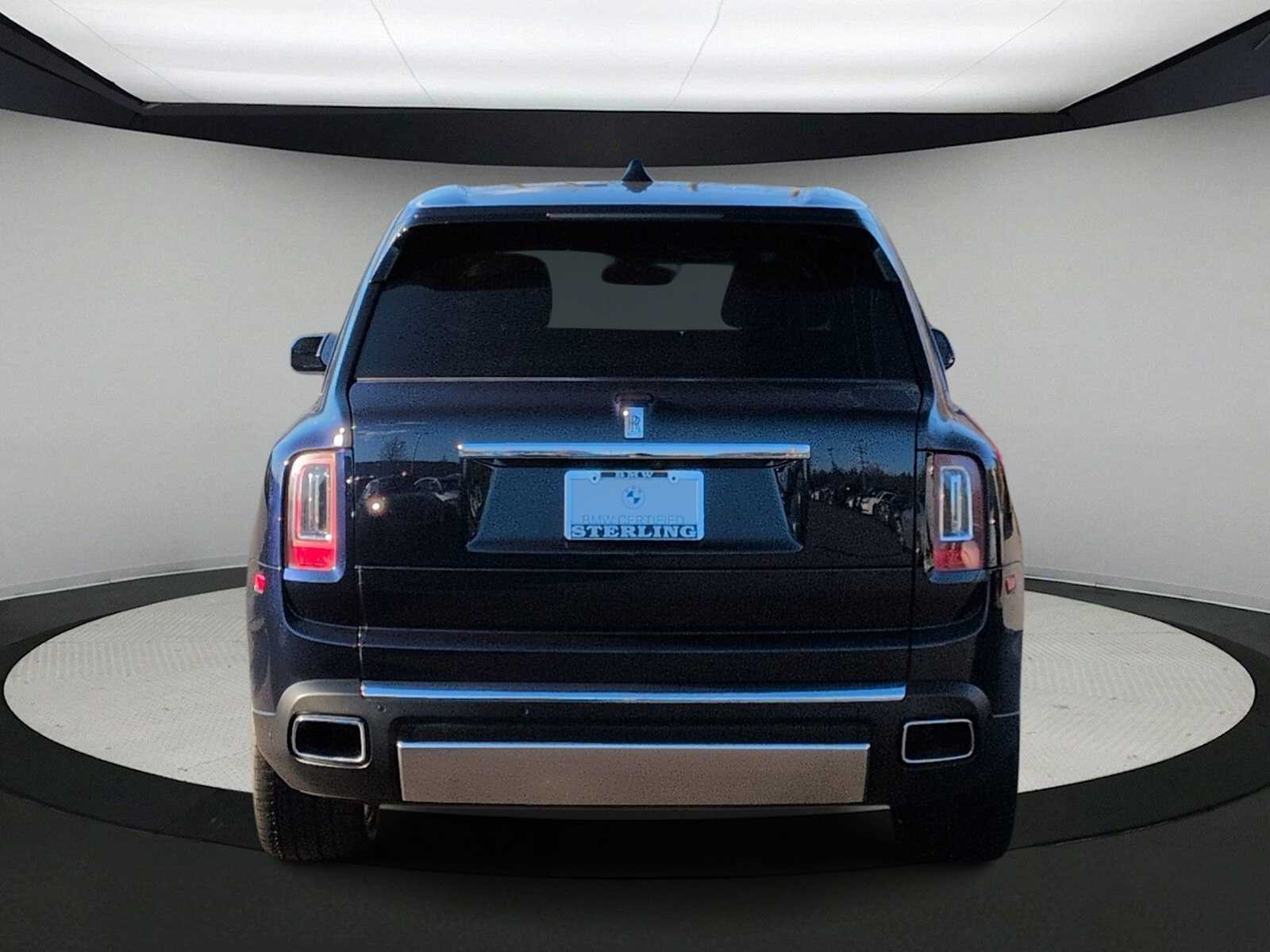 Thumbnail: 2022 Rolls-Royce Cullinan - 7