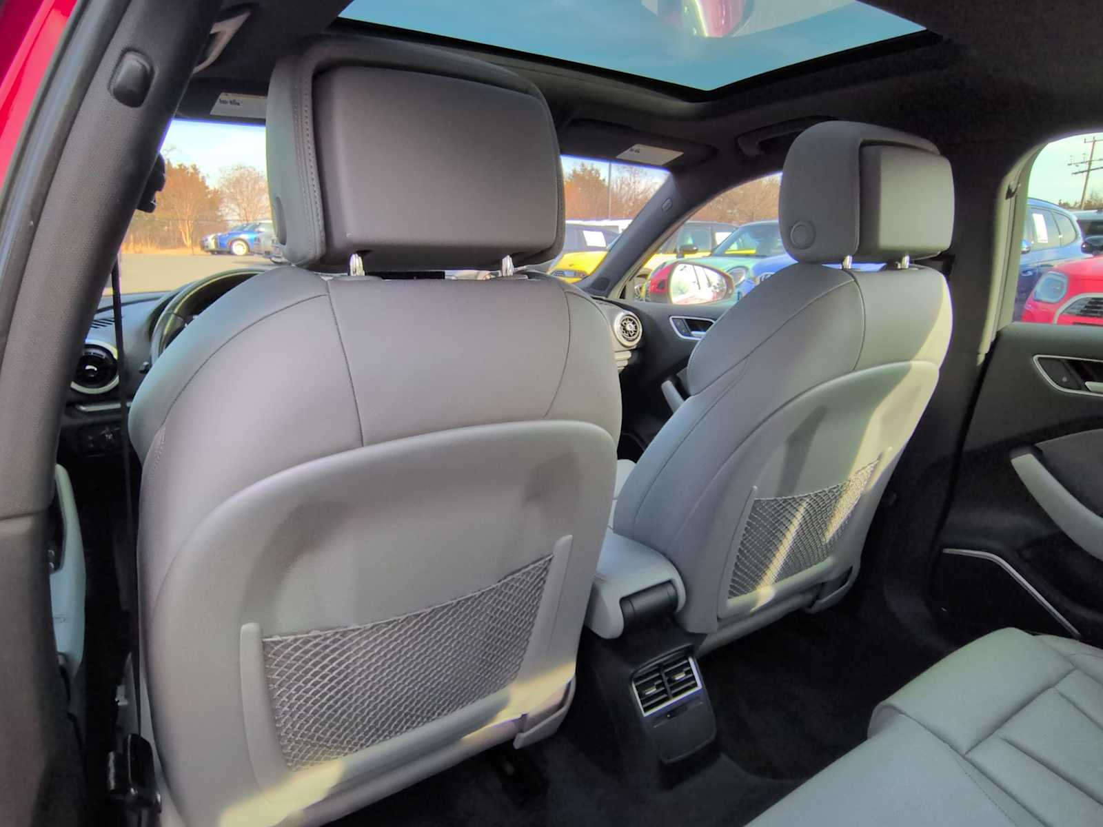 Thumbnail: 2017 Audi A3 e-tron - 19