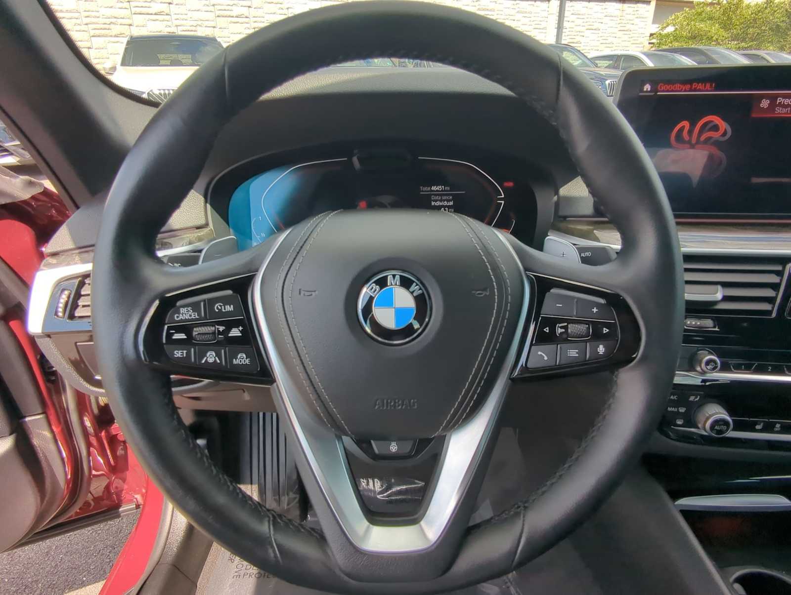 Thumbnail: 2023 BMW 5 Series - 23