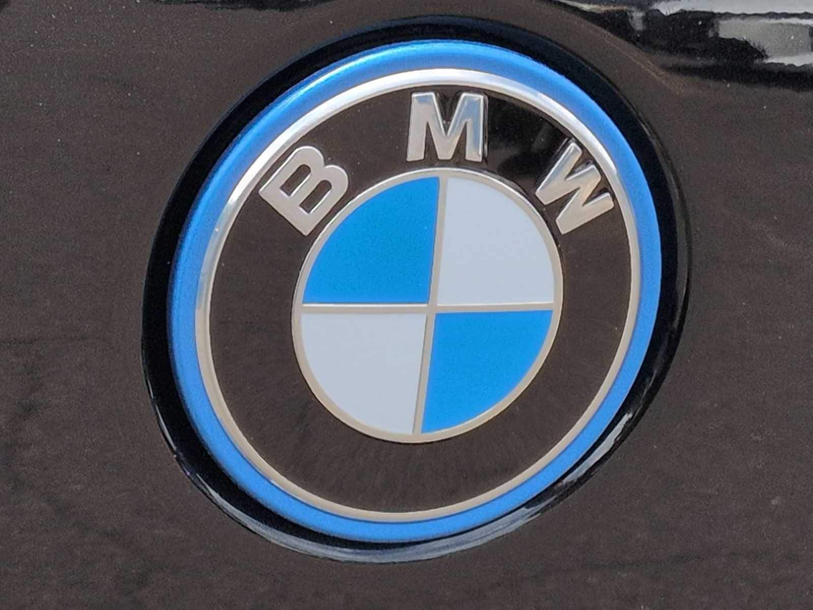 Thumbnail: 2026 BMW X5 - 12