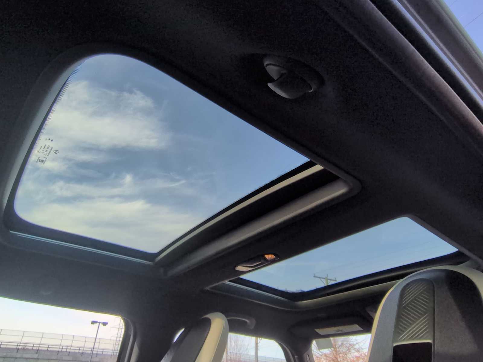 Thumbnail: 2025 MINI Cooper Hardtop - 23