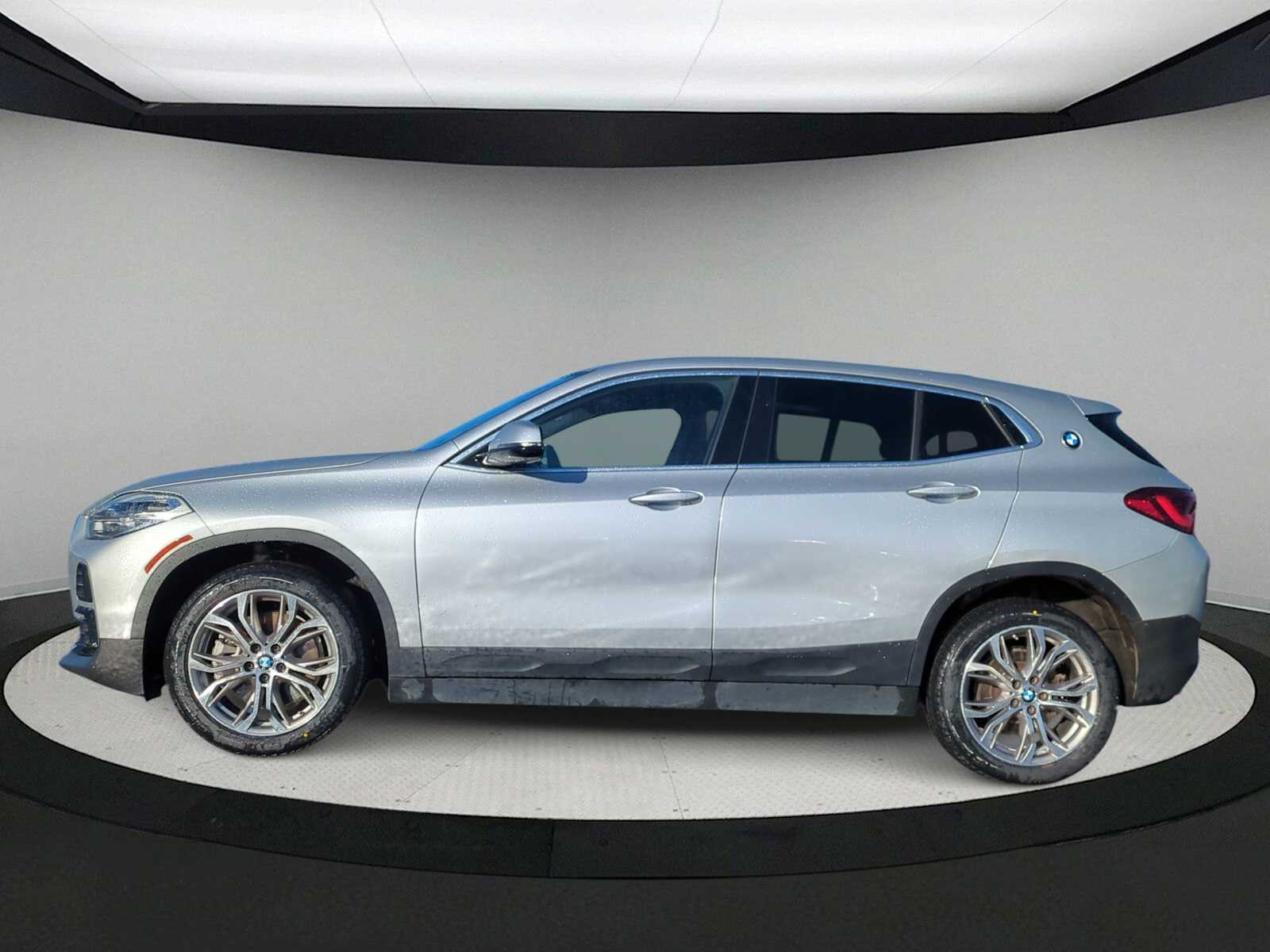 Thumbnail: 2022 BMW X2 - 5