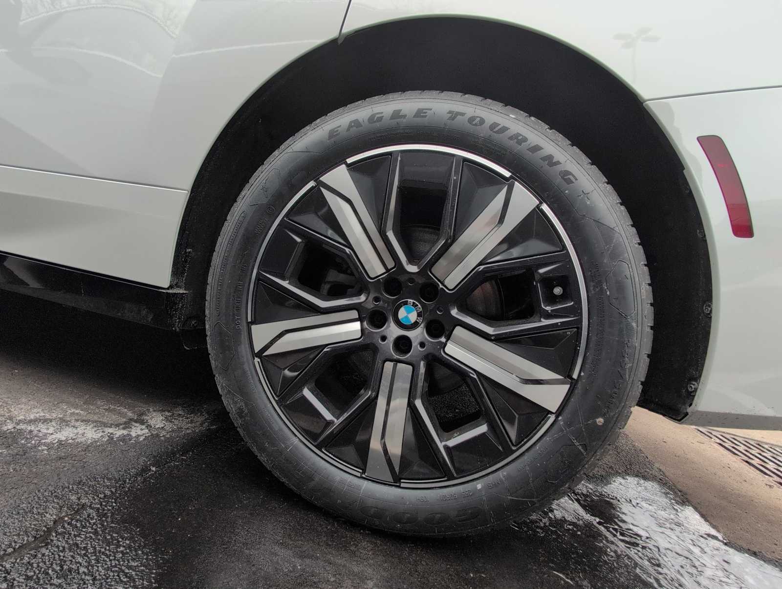 Thumbnail: 2026 BMW iX - 14