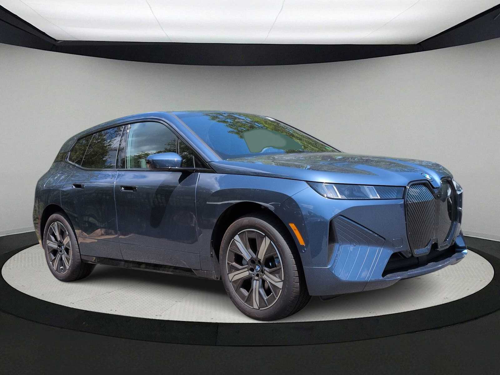 Thumbnail: 2026 BMW iX - 2