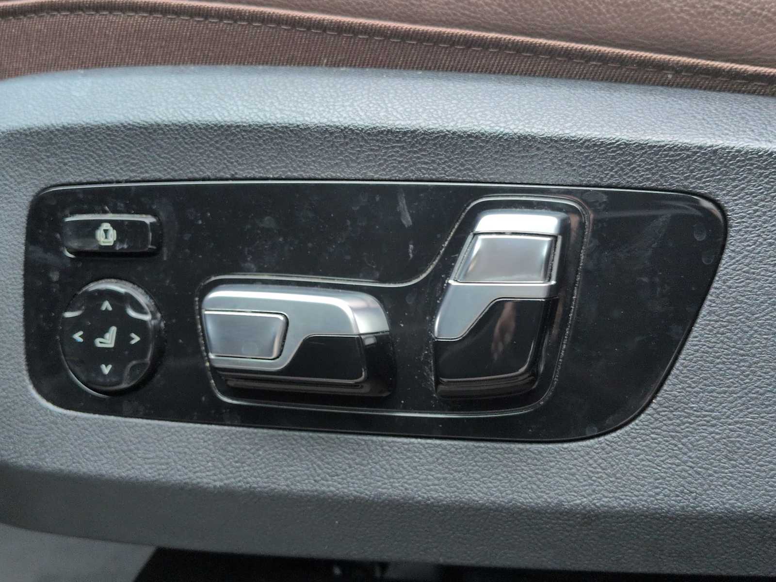 Thumbnail: 2021 BMW X5 - 18