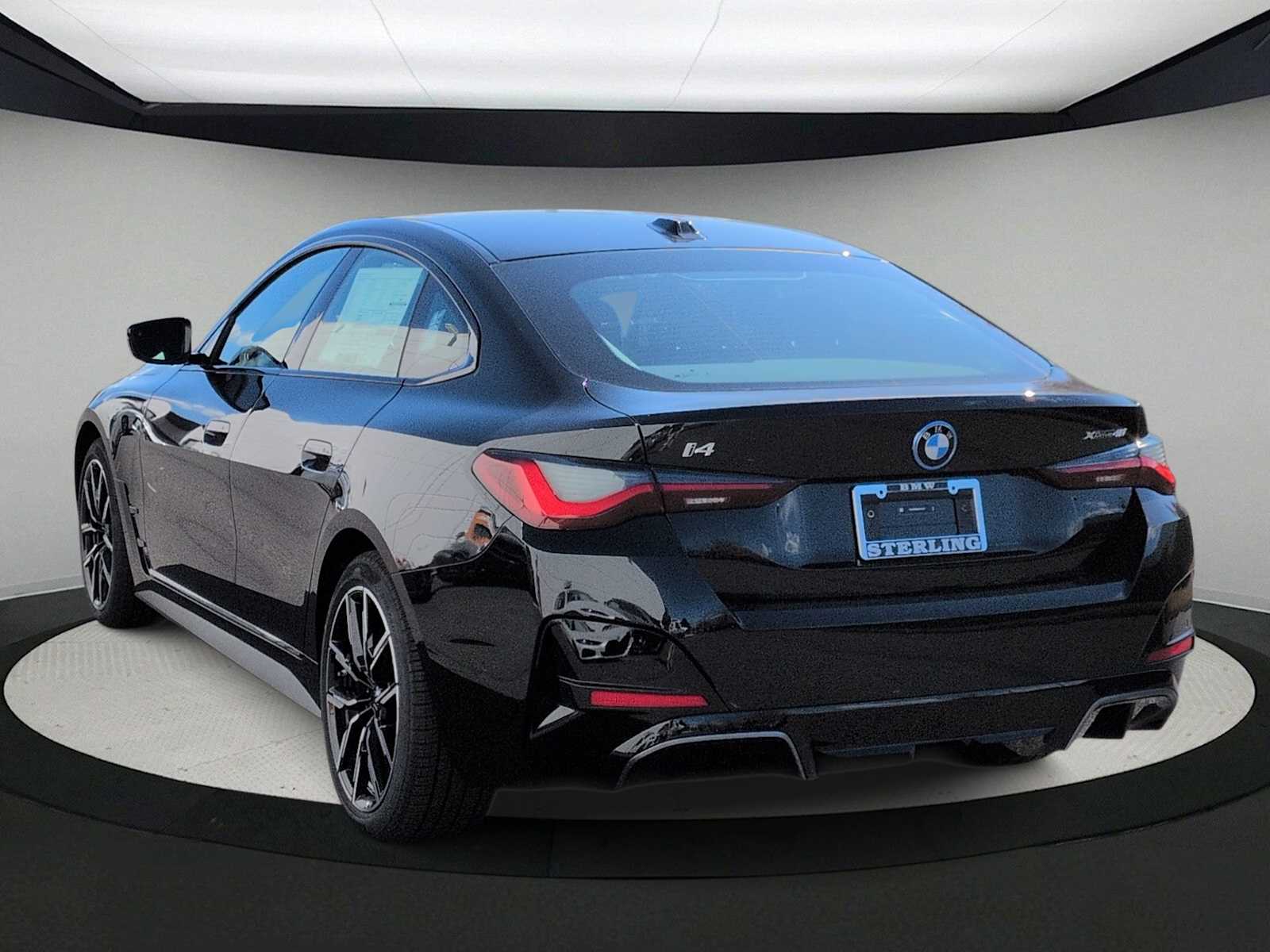 Thumbnail: 2025 BMW i4 - 6