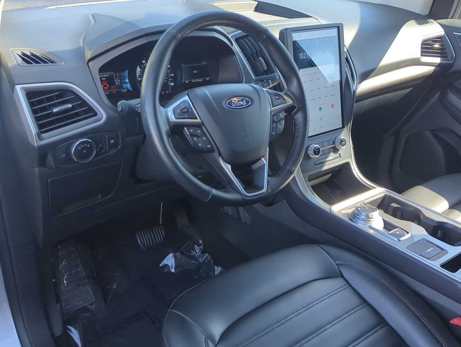Thumbnail: 2023 Ford Edge - 15
