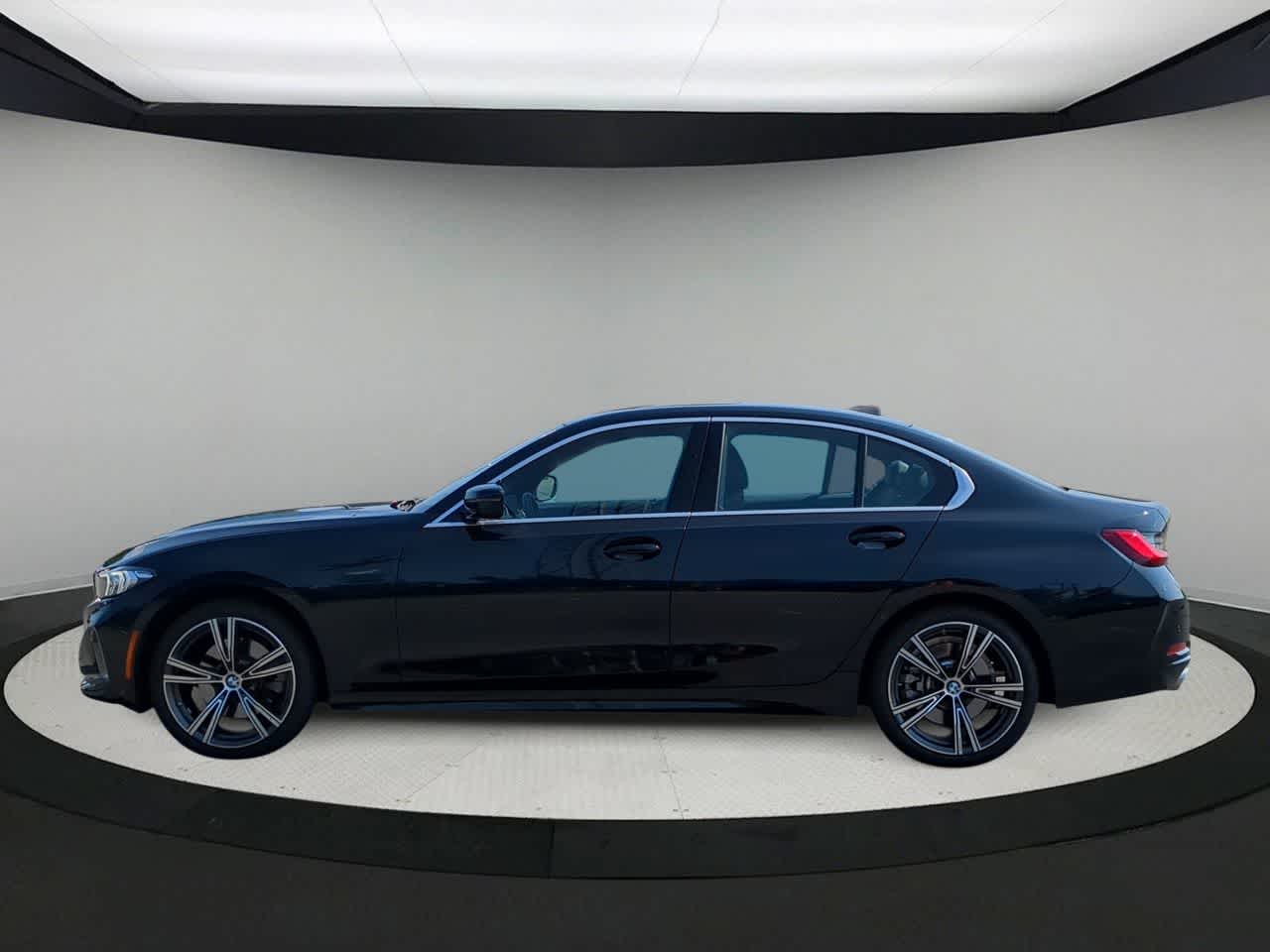 Thumbnail: 2024 BMW 3 Series - 5