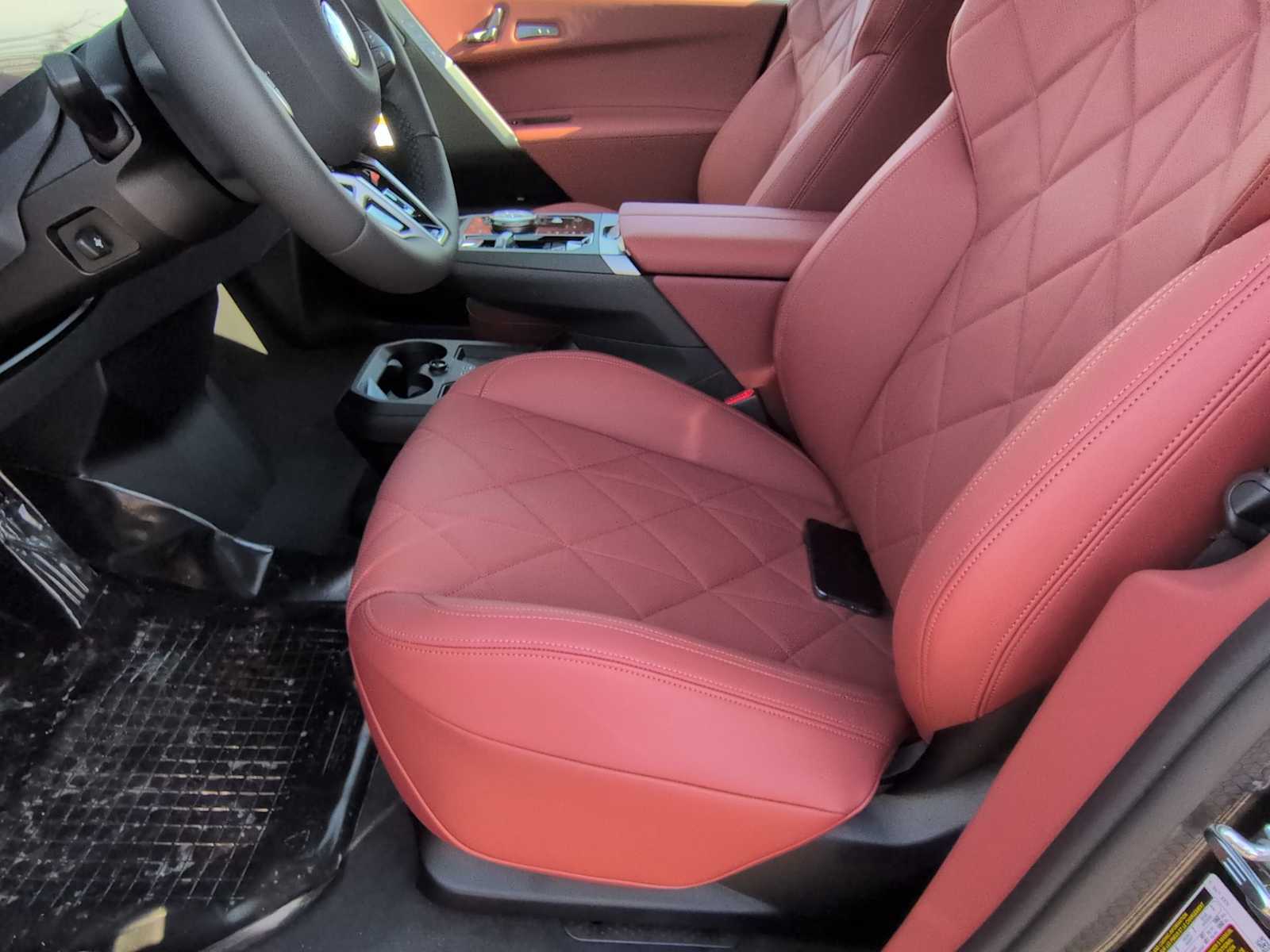 Thumbnail: 2026 BMW iX - 16