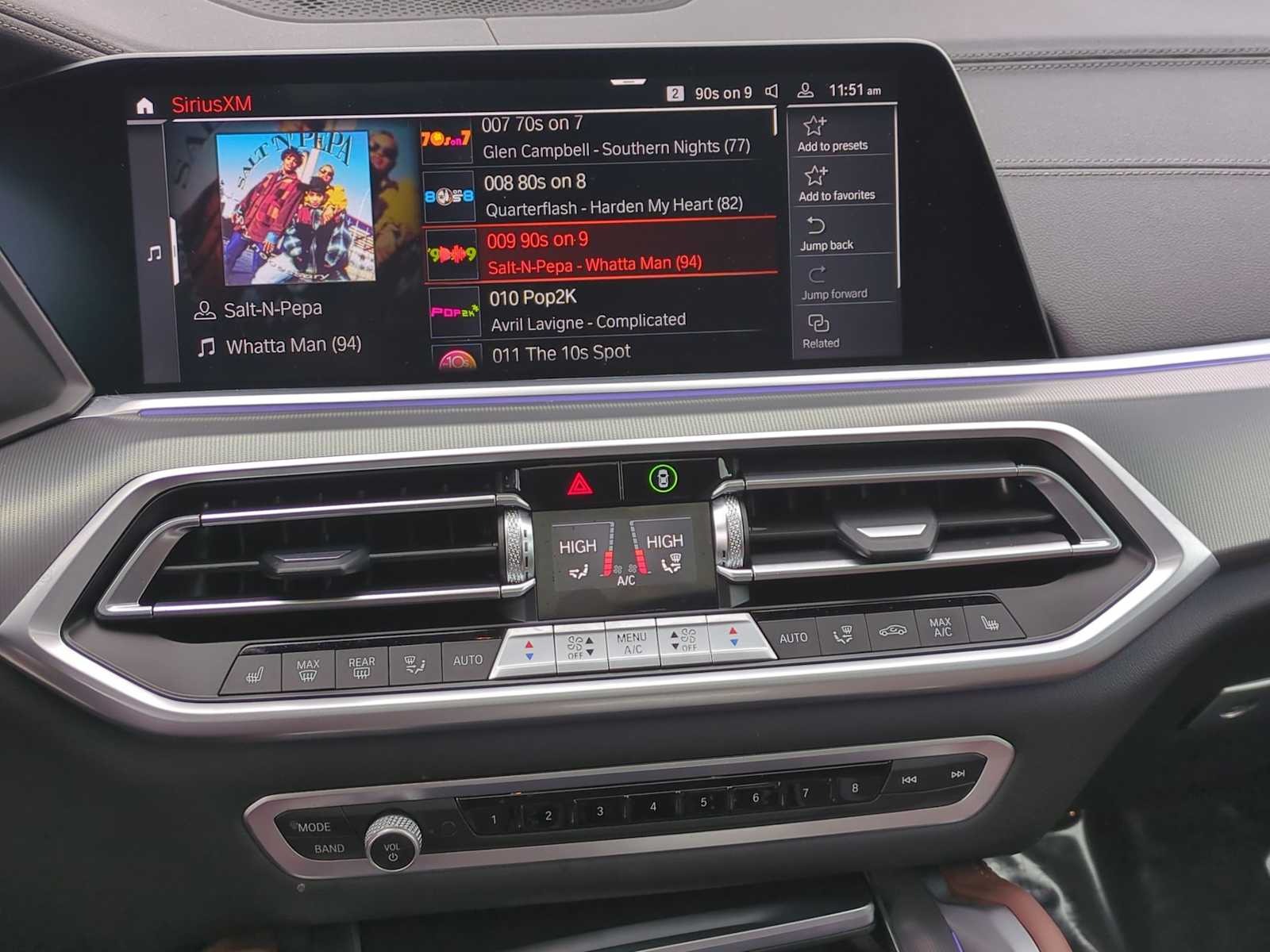 Thumbnail: 2023 BMW X6 - 30