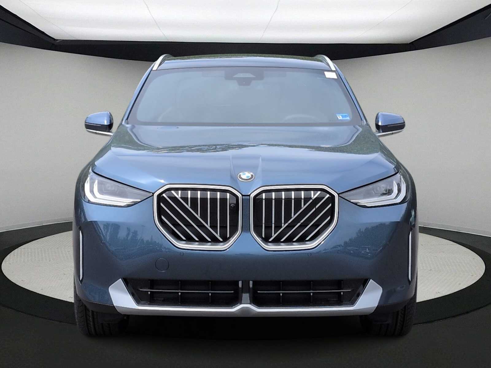 Thumbnail: 2026 BMW X3 - 3