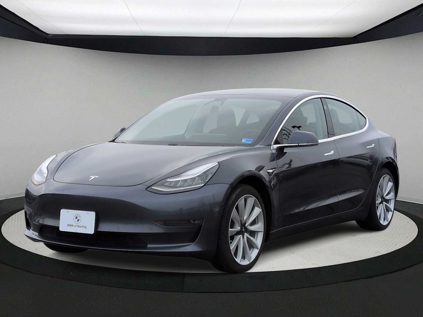 Thumbnail: 2019 Tesla Model 3 - 4