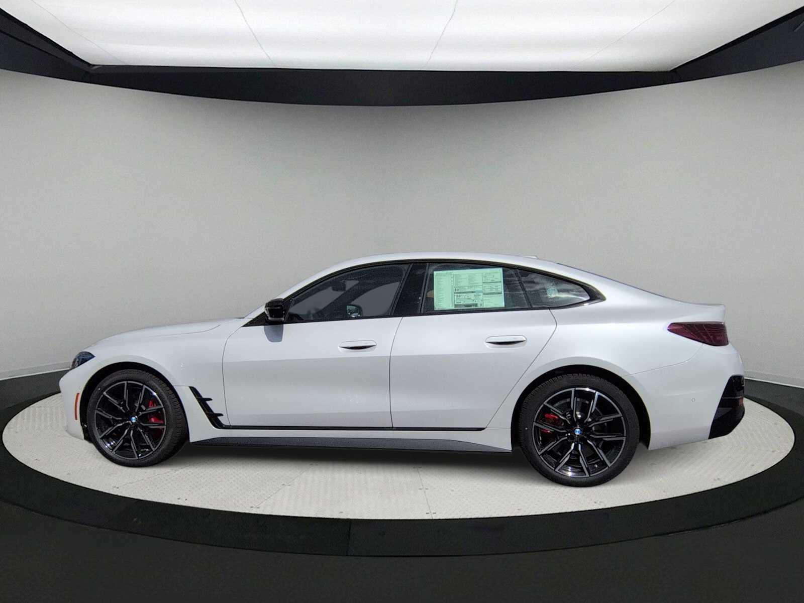 Thumbnail: 2026 BMW i4 - 5