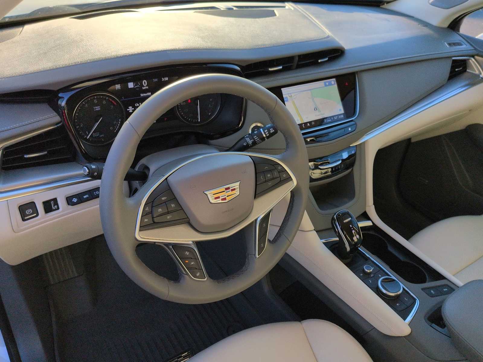 Thumbnail: 2025 Cadillac XT5 - 10