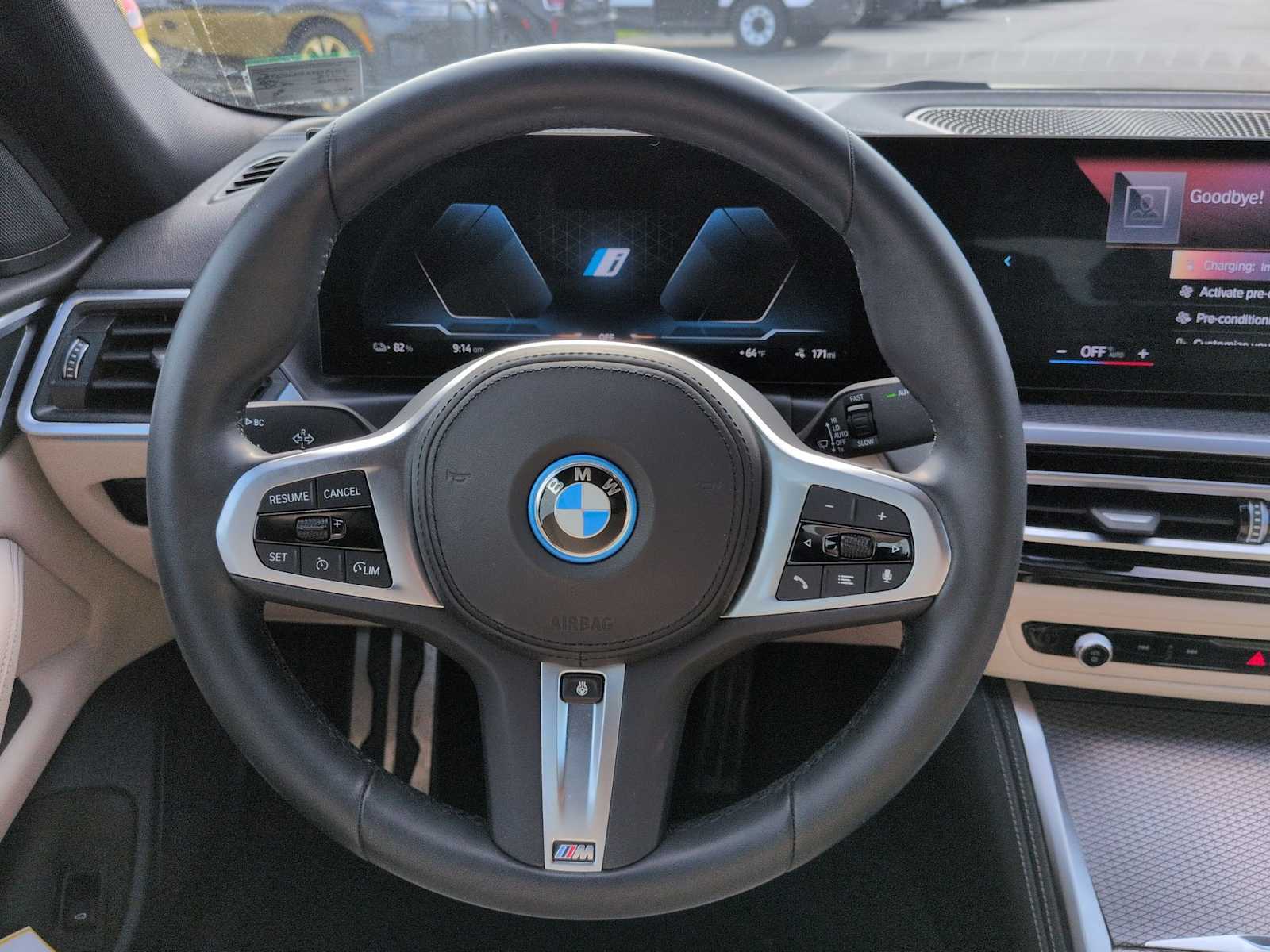 Thumbnail: 2022 BMW i4 - 25