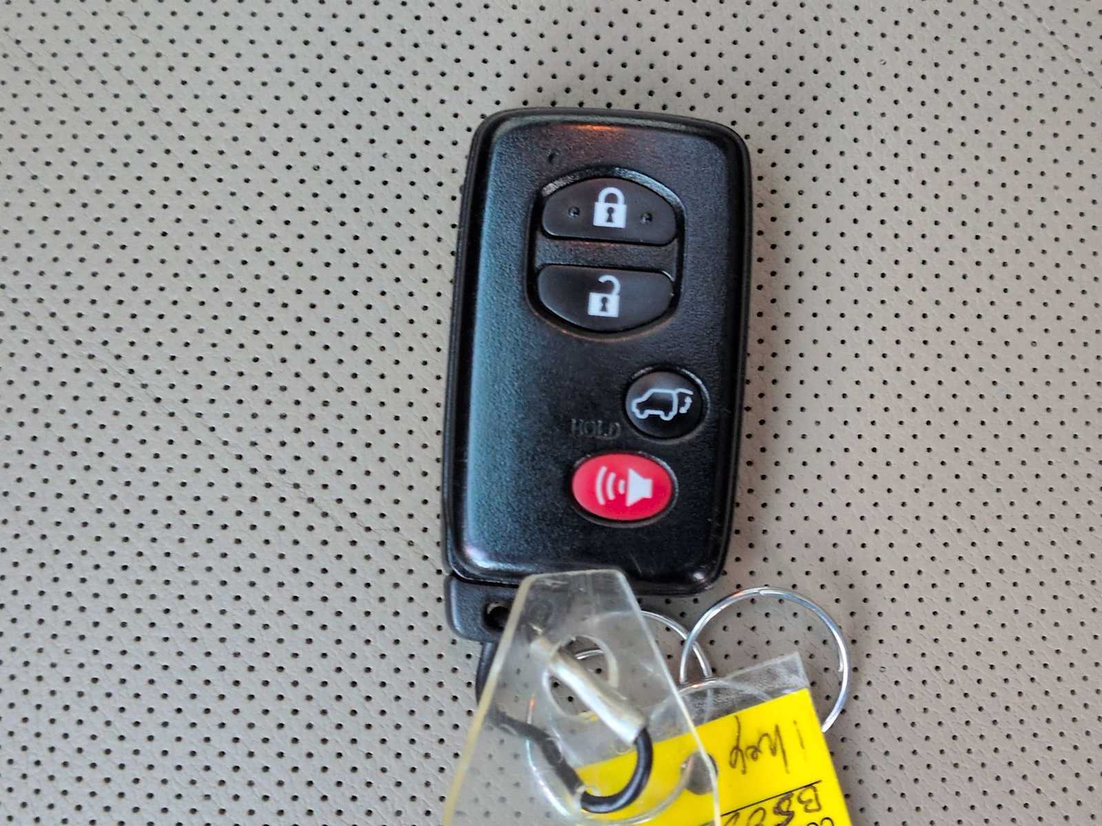 Thumbnail: 2011 Toyota Highlander - 38