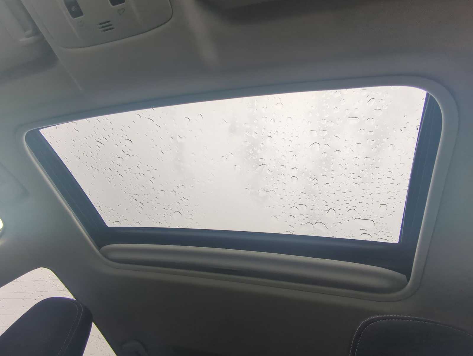 Thumbnail: 2015 Toyota RAV4 - 20