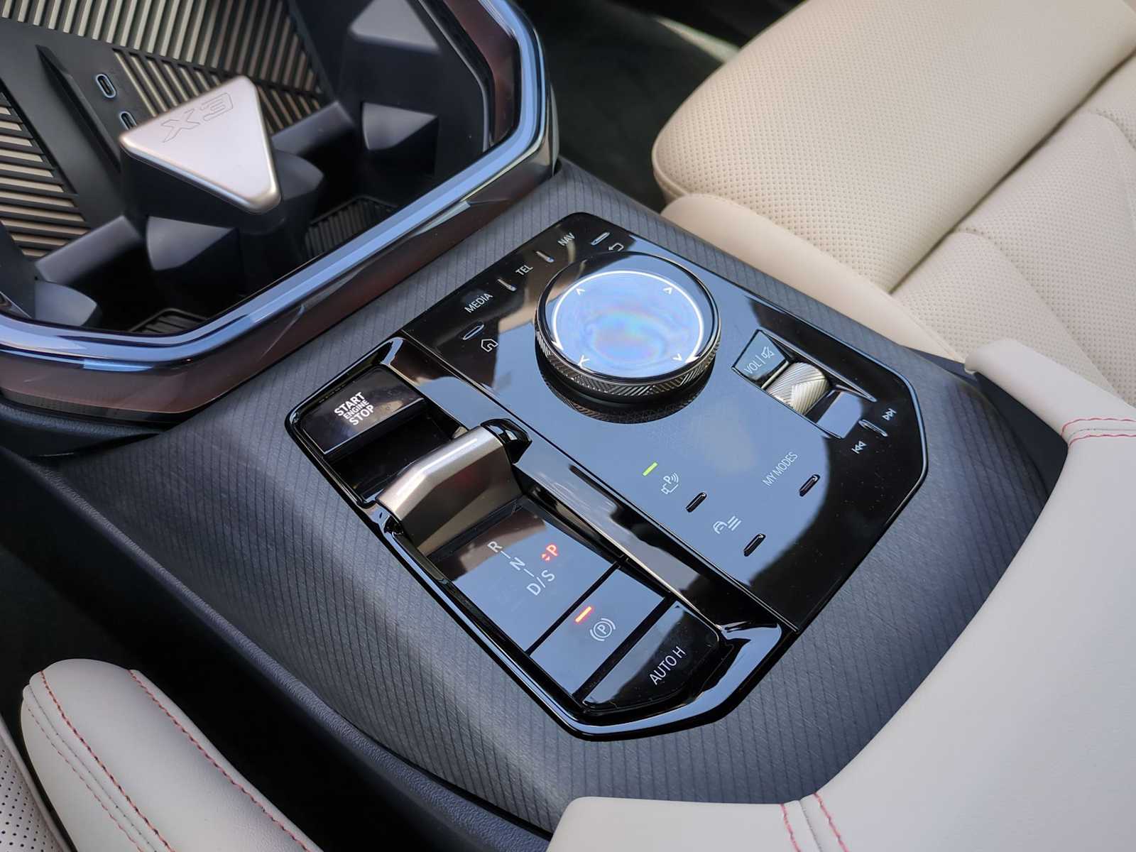Thumbnail: 2025 BMW X3 - 32