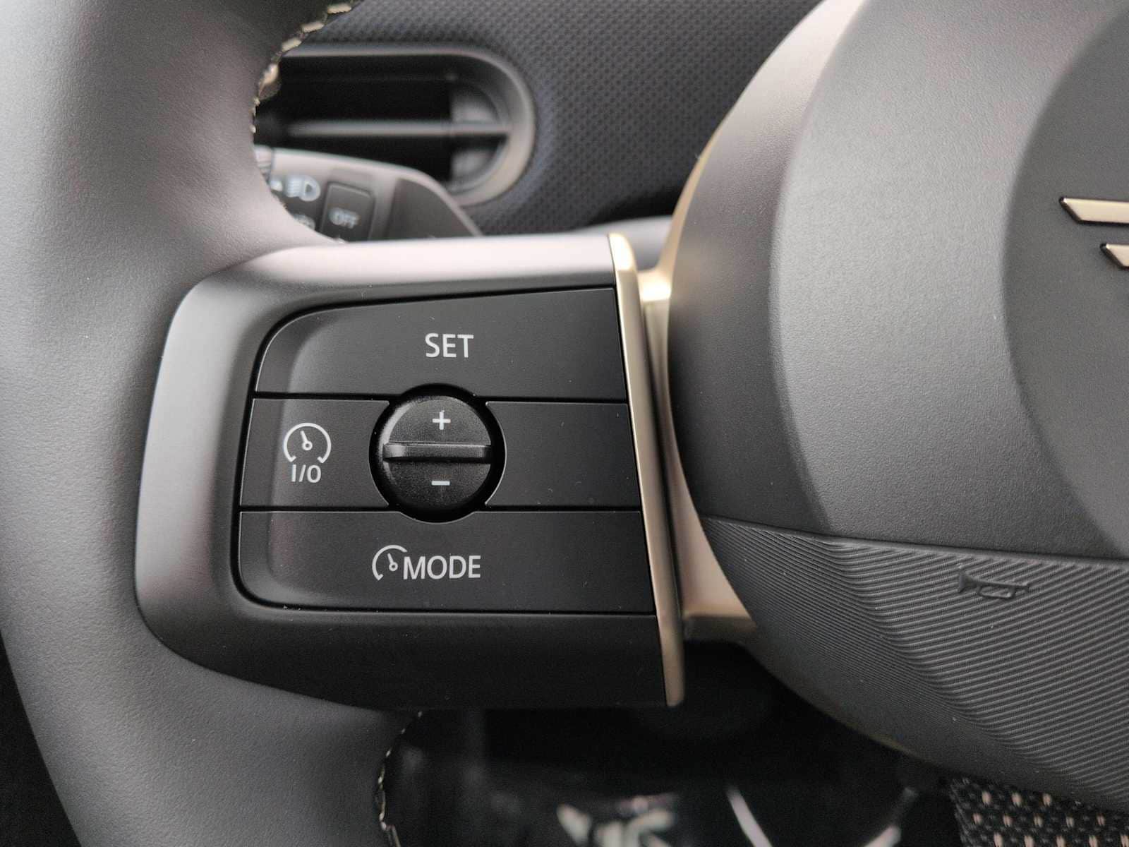 Thumbnail: 2025 MINI Cooper Hardtop - 24