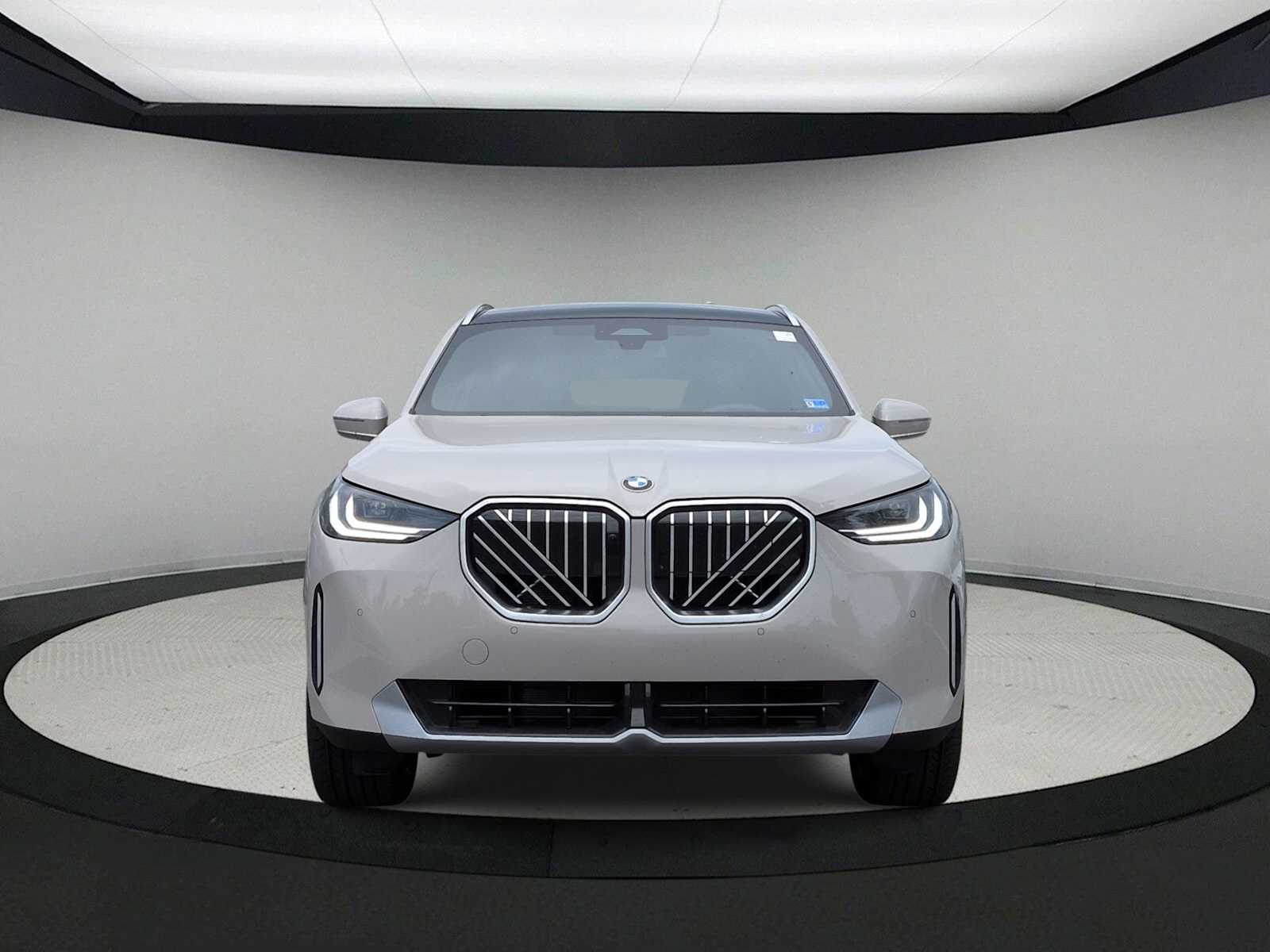 Thumbnail: 2026 BMW X3 - 3
