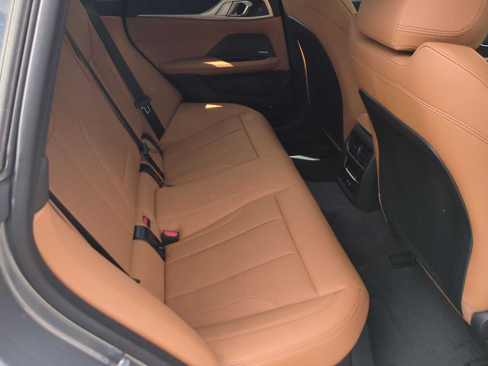 Thumbnail: 2025 BMW i4 - 21