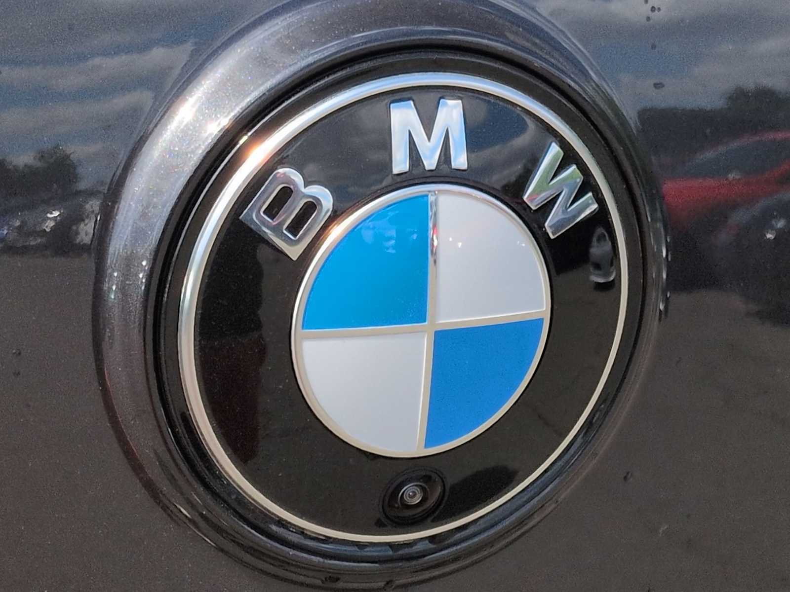 Thumbnail: 2026 BMW iX - 12