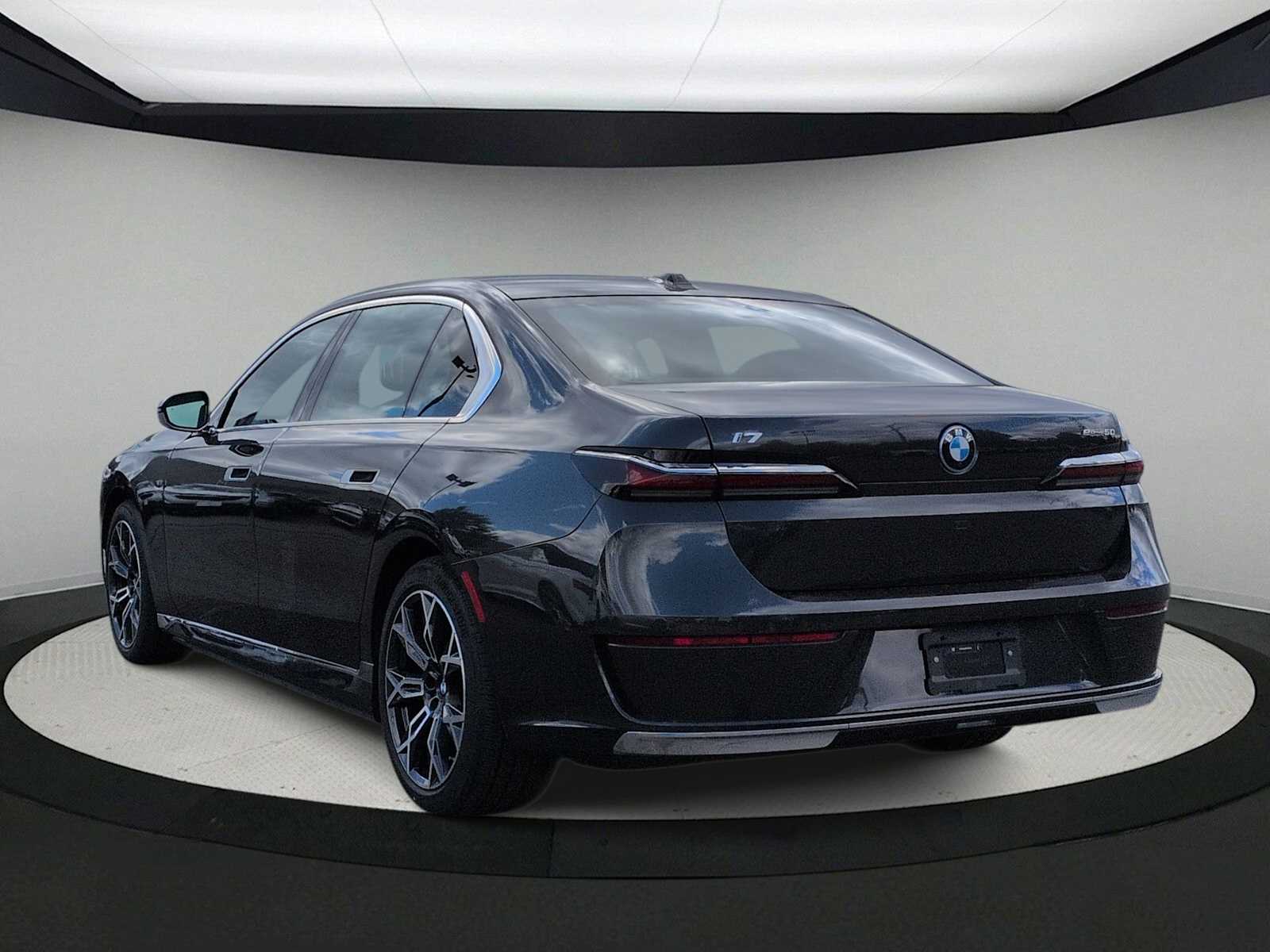 Thumbnail: 2025 BMW i7 - 6