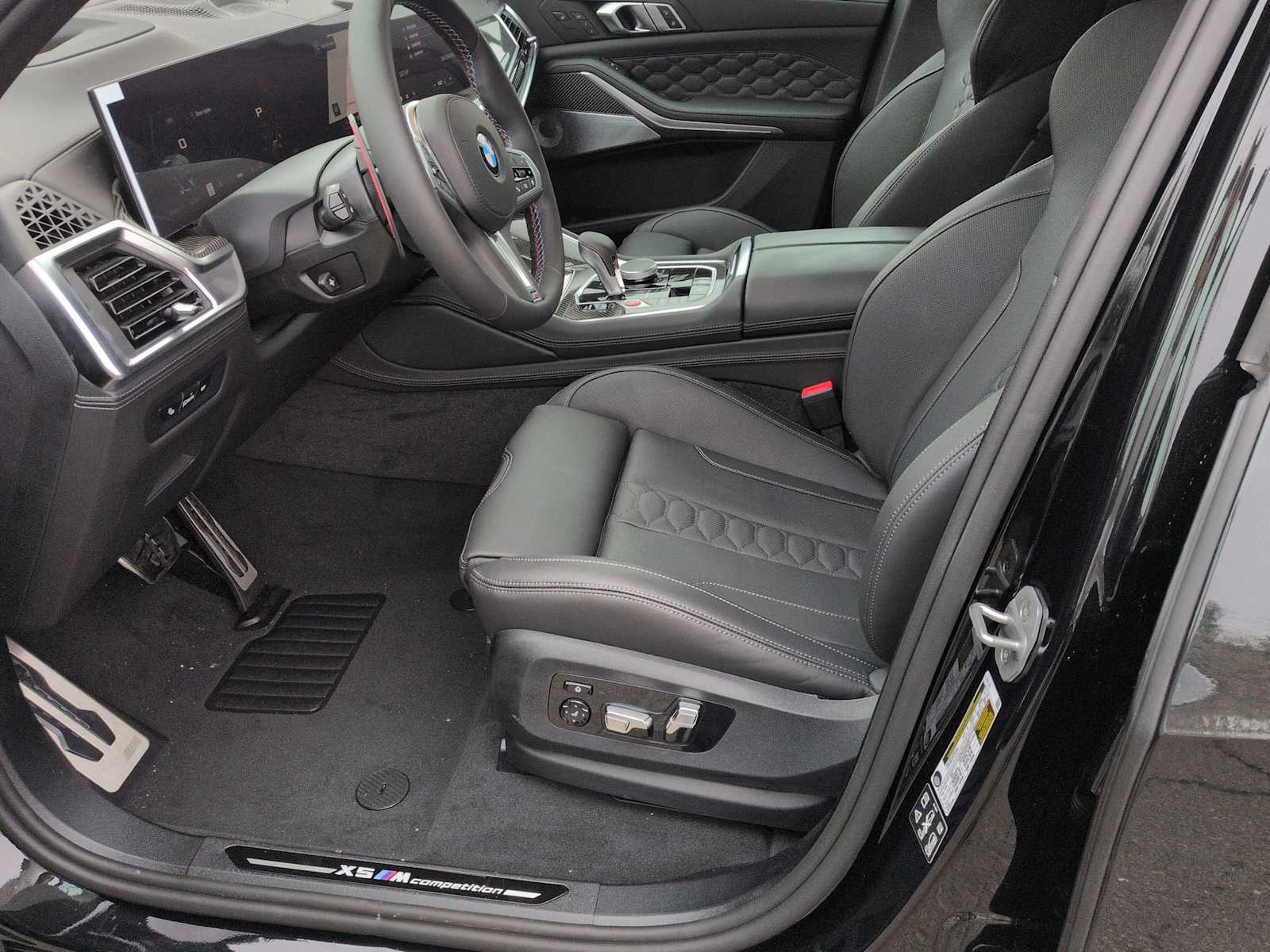 Thumbnail: 2026 BMW X5 - 17